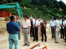 写真 被災地・山古志村の視察